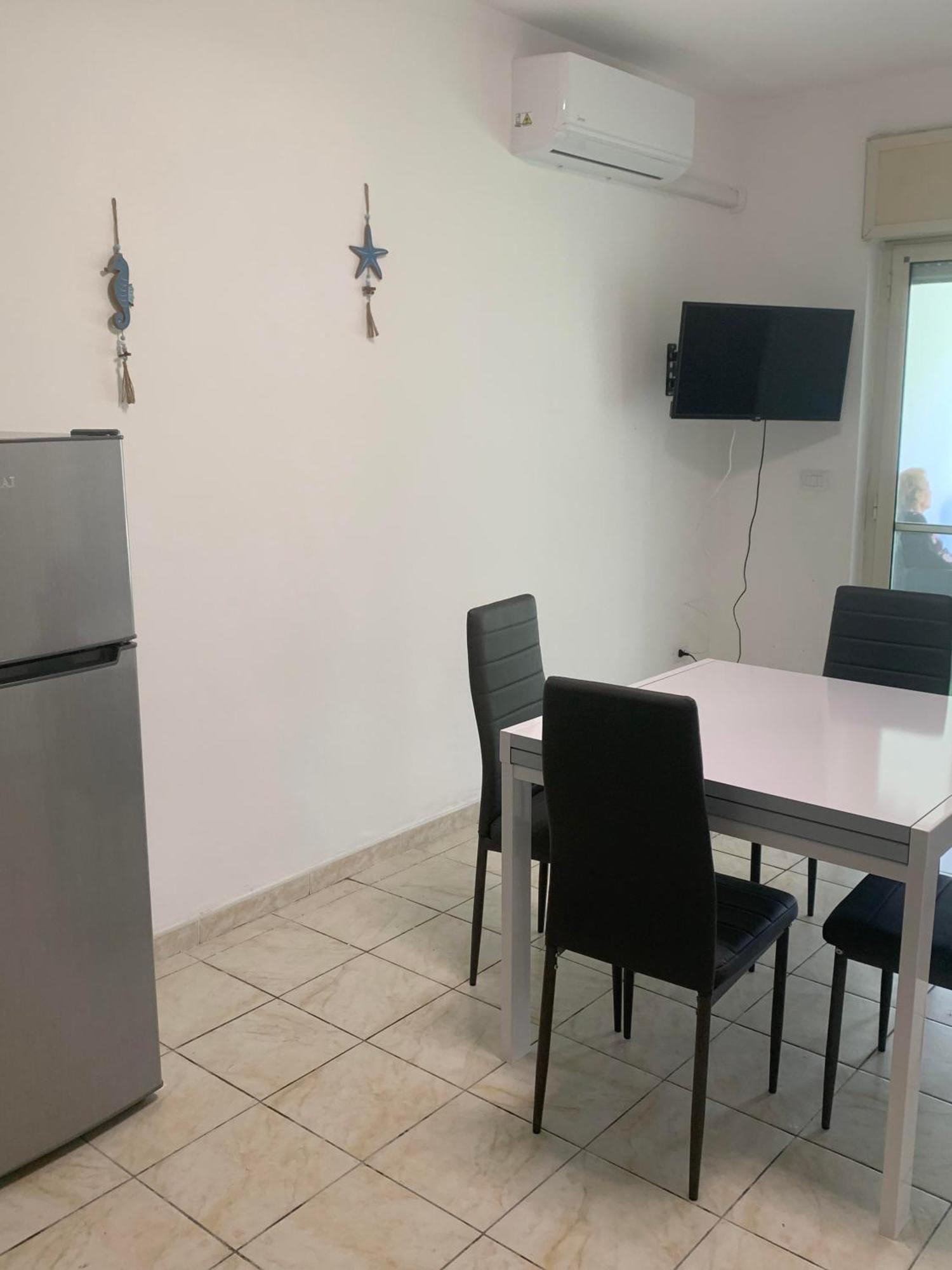 Ippocampo Alba E Tramonto Al Giardino Duepuntozero Apartment Екстериор снимка